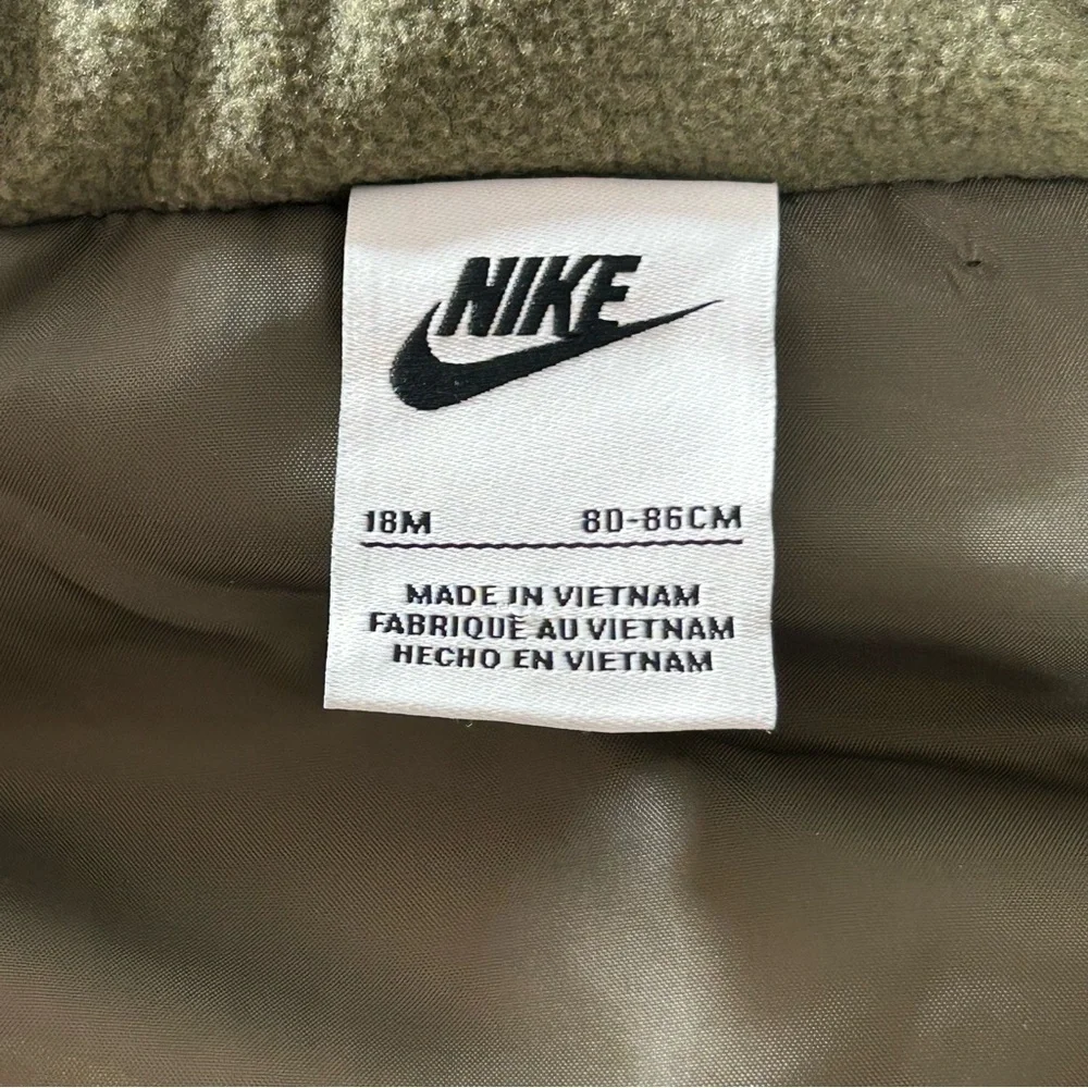 NIKE Lot of 2 Vests Boys Full Zip Navy & Olive Green With NIKE Graphic Sz 18 Mth